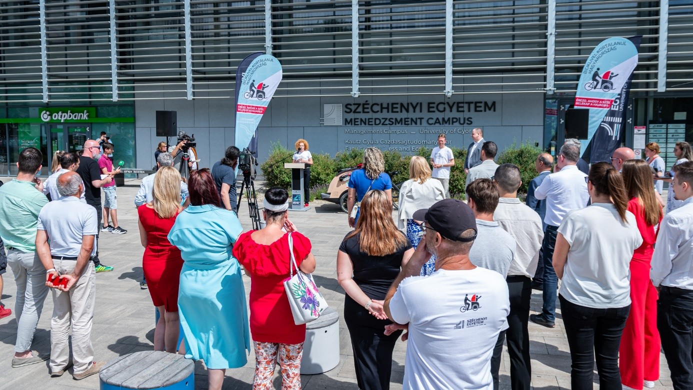 biciklivel_korlatlanul (3).jpg